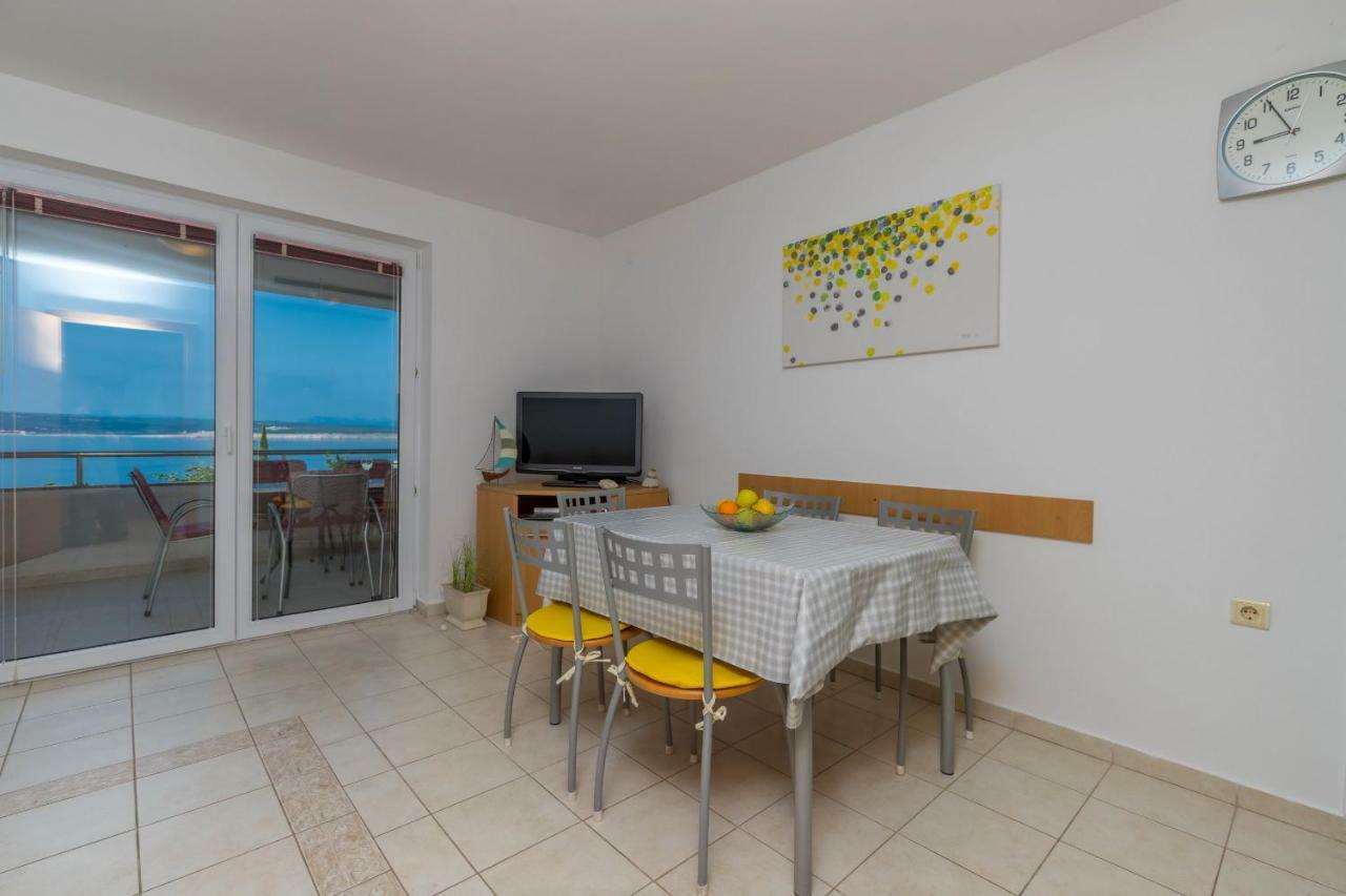 Apartman Emma Apartment Драмал Екстериор снимка